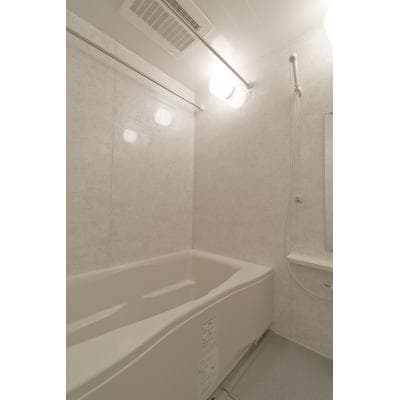 Room image 8