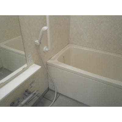 Room image 9