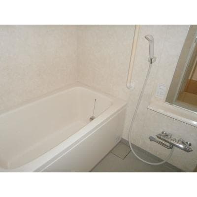 Room image 9