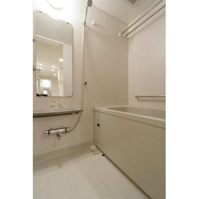 Room image 8