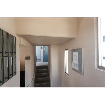 Room image 8
