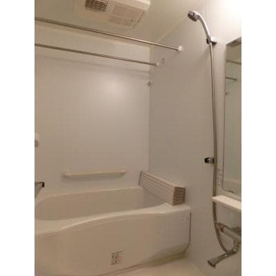 Room image 10