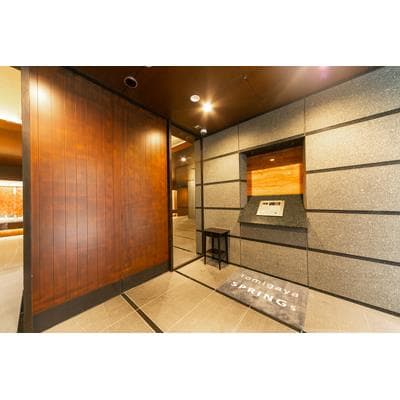 Room image 10