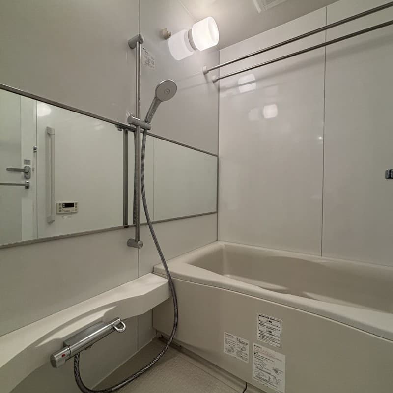 Room image 10