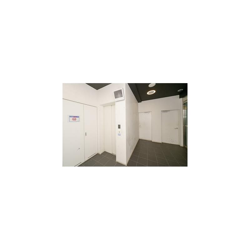 Room image 8