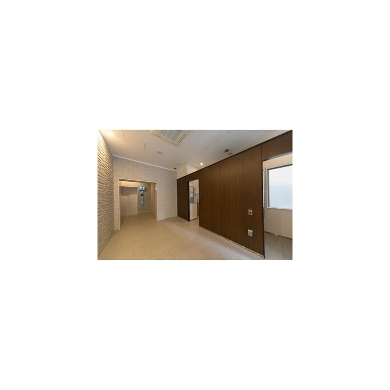 Room image 8