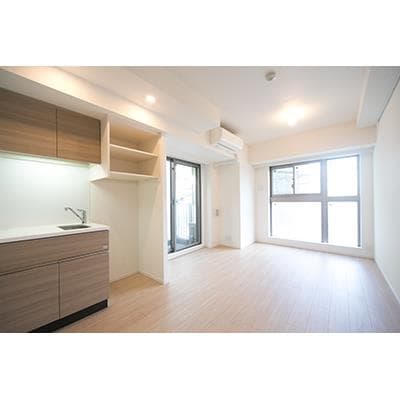 Room image 10