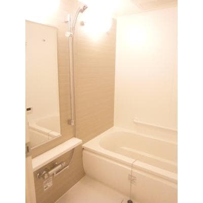 Room image 8