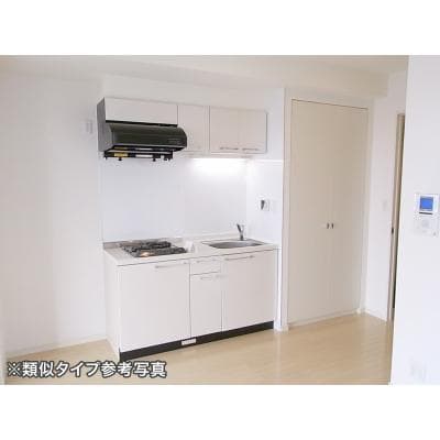 Room image 8