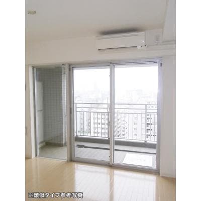 Room image 10