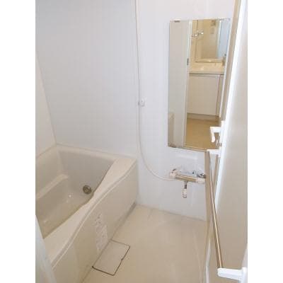 Room image 9