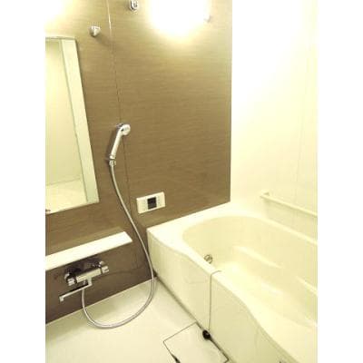 Room image 9