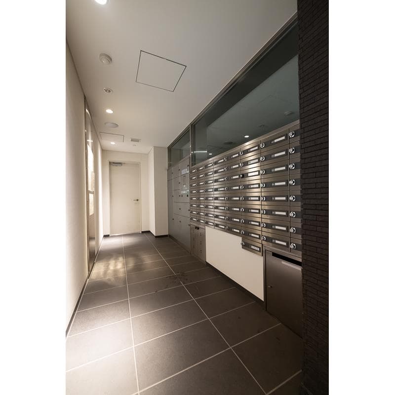 Room image 8