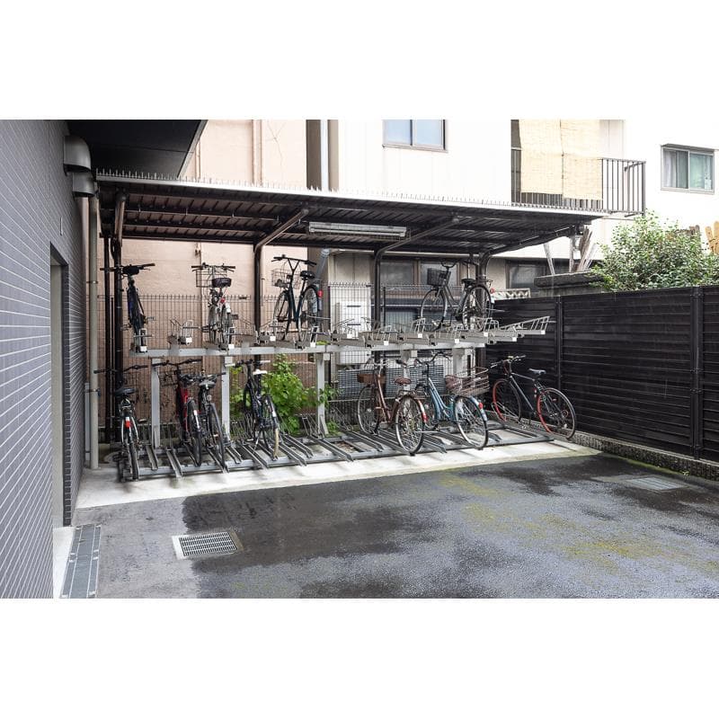 Room image 10