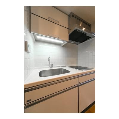 Room image 10
