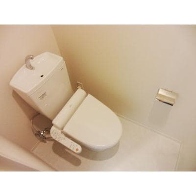 Room image 9