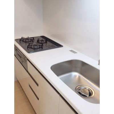 Room image 10