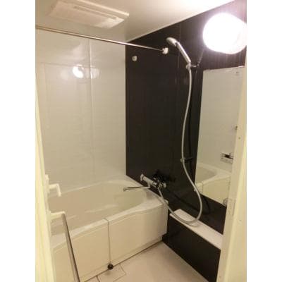 Room image 8