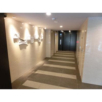 Room image 8