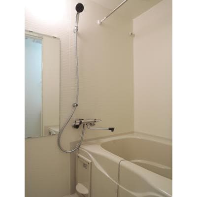 Room image 8