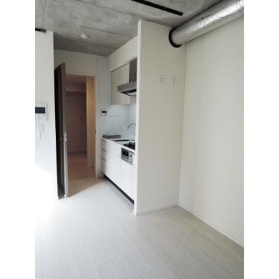 Room image 12