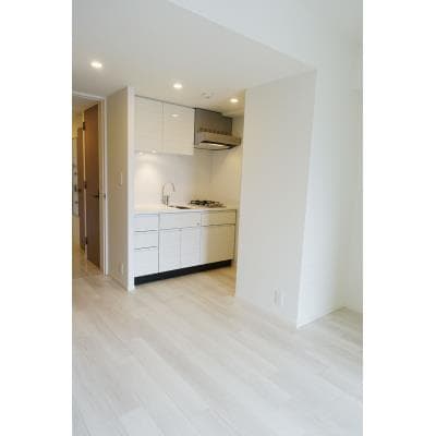 Room image 8
