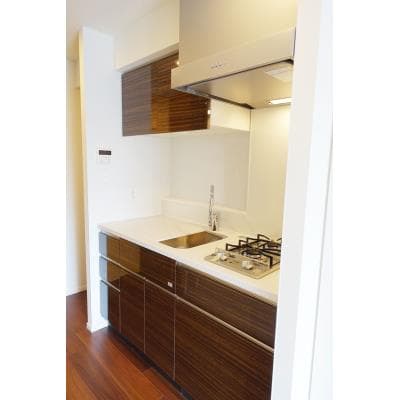 Room image 9