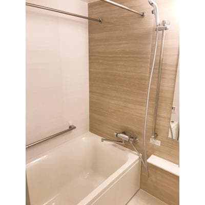 Room image 9