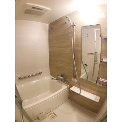 Room image 9