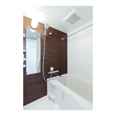 Room image 8
