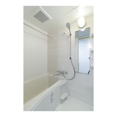 Room image 8