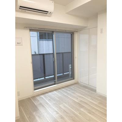 Room image 10