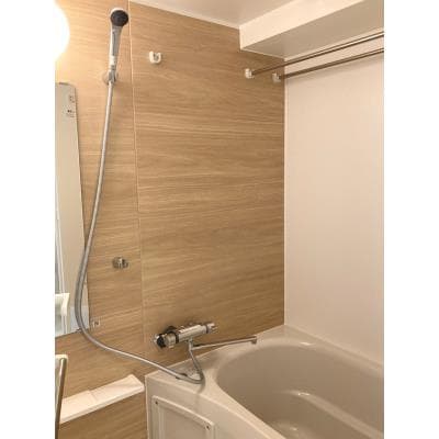 Room image 9