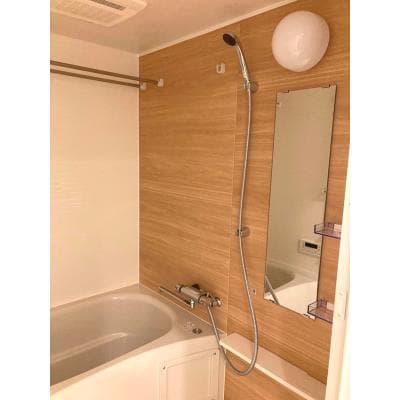 Room image 10