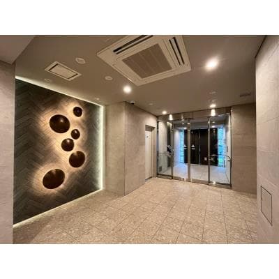 Room image 8