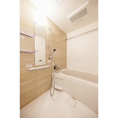Room image 10