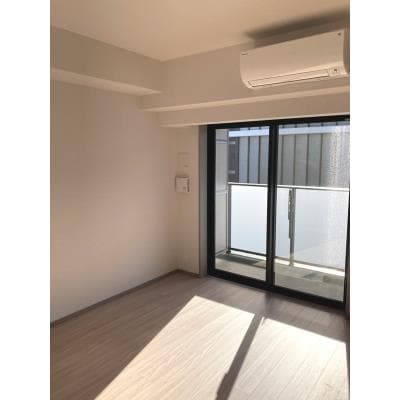 Room image 9