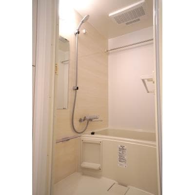 Room image 10