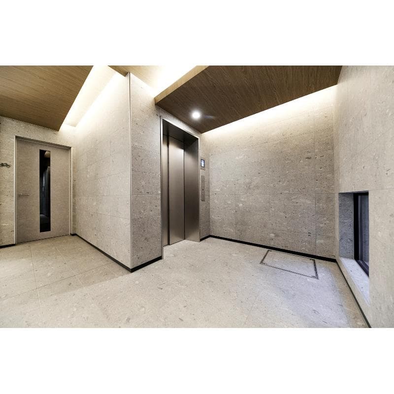Room image 9
