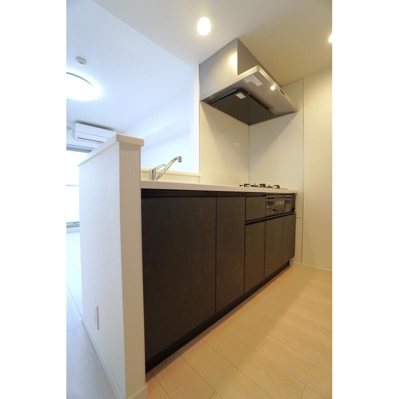 Room image 9