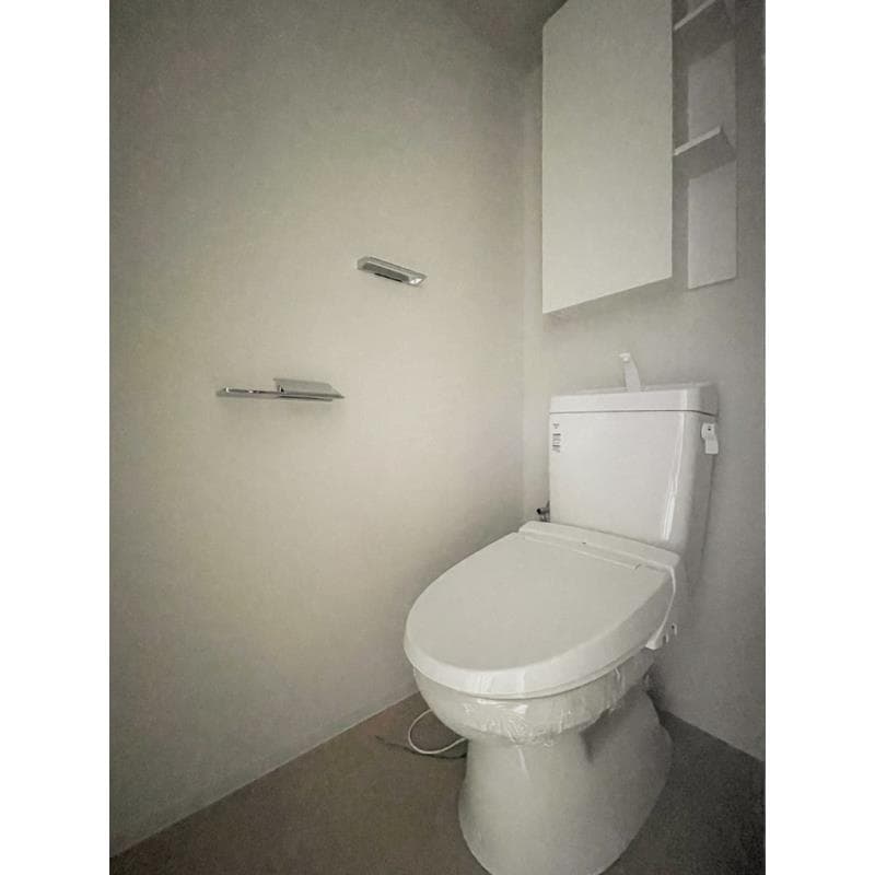 Room image 10