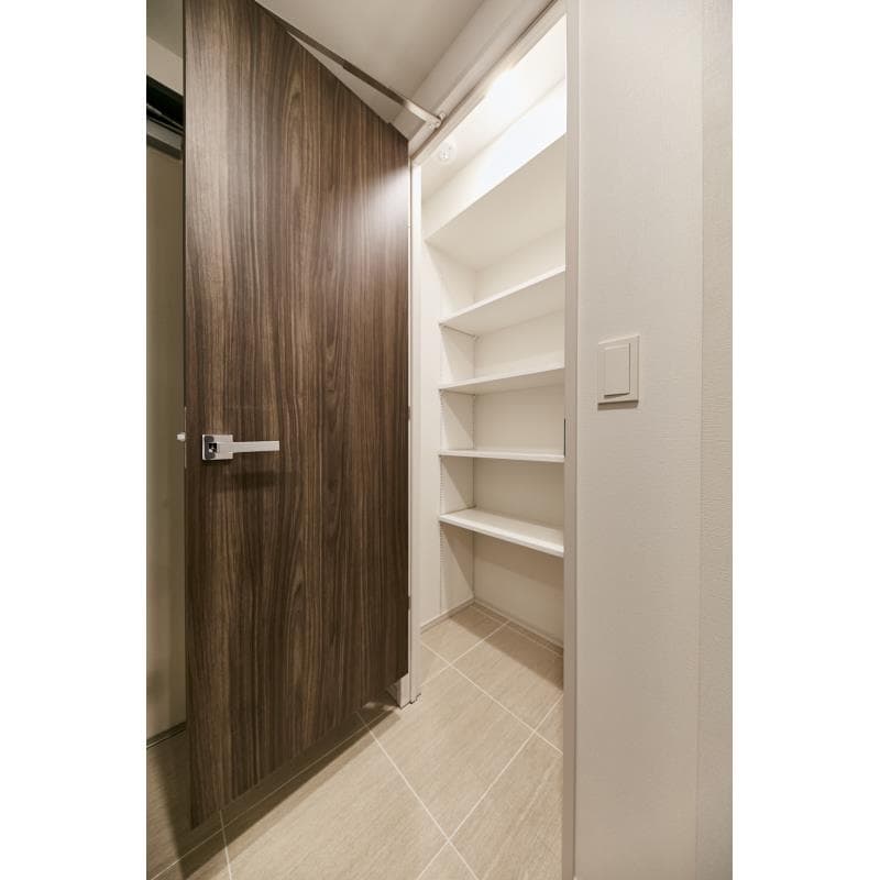 Room image 10
