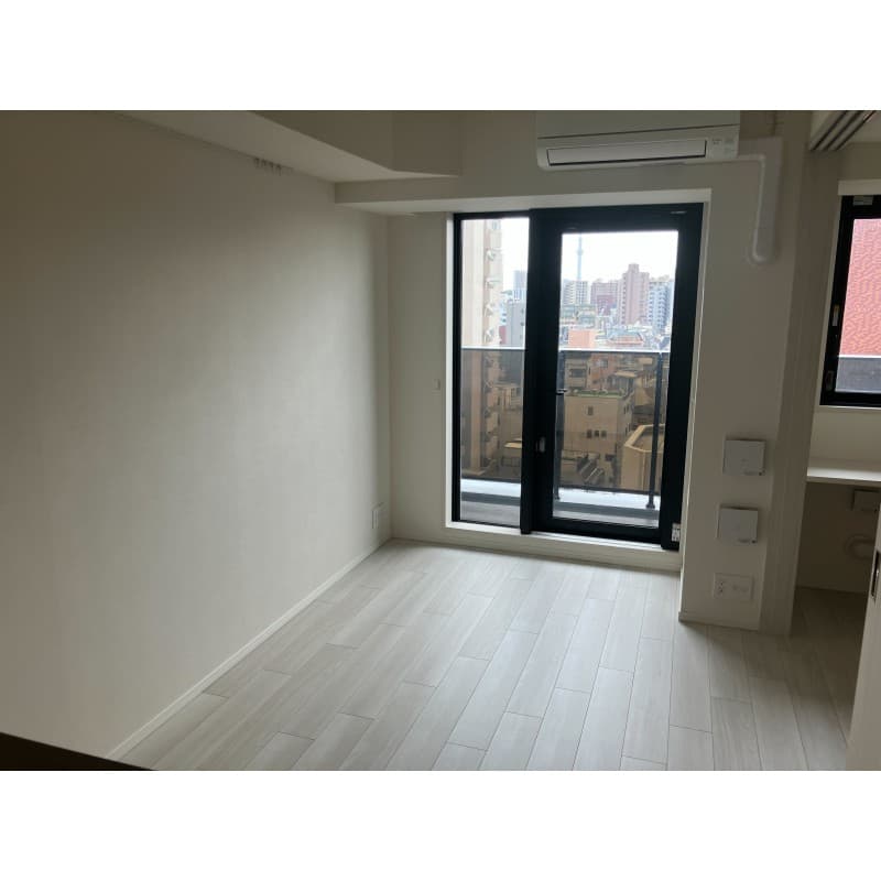 Room image 8