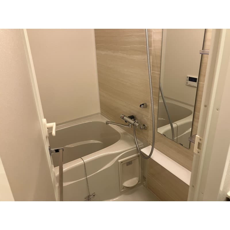 Room image 10