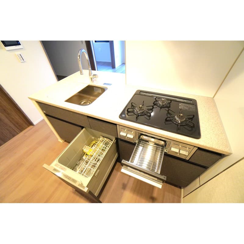 Room image 10