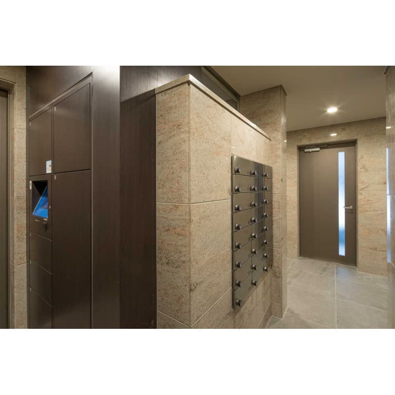 Room image 10