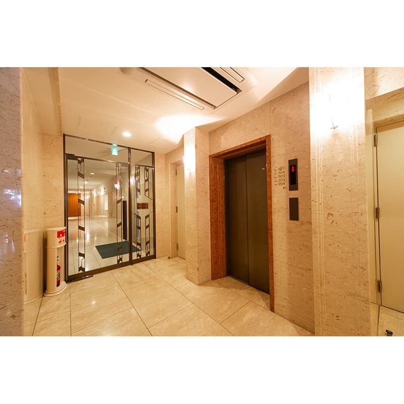Room image 8