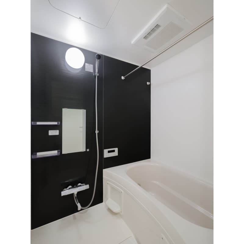 Room image 8