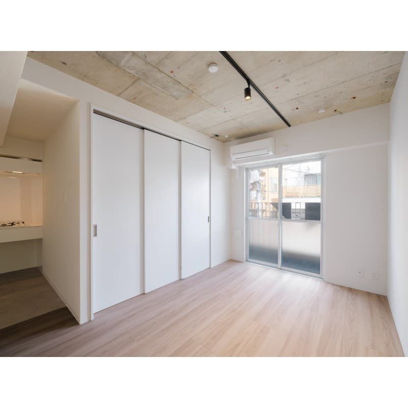 Room image 9