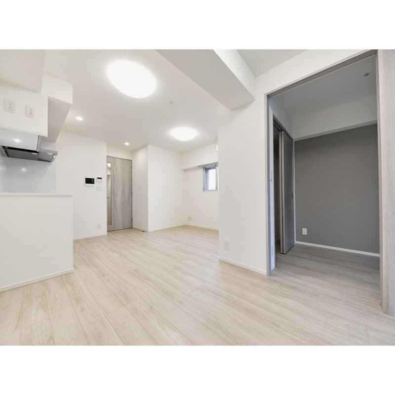 Room image 8